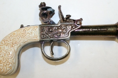 spanishengravedflintlockderringer