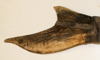 moviegunguy.com, Ancient Rome/Gladiators/Ancients Weapons, Ceremonial Weapon - bone and obsidian.