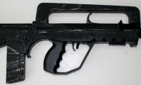 moviegunguy.com, movie prop assault rifles, French FAMAS with silencer