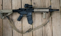 moviegunguy.com, movie prop assault rifles, Replica M4 desert colors