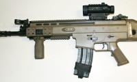 moviegunguy.com, movie prop assault rifles, replica SCAR