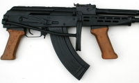 moviegunguy.com, movie prop assault rifles, replica AMD-65