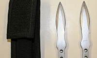 Throwing knife set with sheath