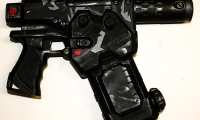 moviegunguy.com,  Futuristic Weapons, Large Futurustic pistol