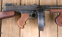 moviegunguy.com, movie prop  Gangsters & G-Men, Thompson submachine gun
