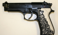 moviegunguy.com, movie prop handguns, semi-automatic, beretta 93f skull grips