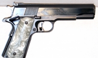 moviegunguy.com, movie prop handguns, semi-automatic, colt 1911 pearl grips