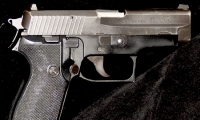 moviegunguy.com, movie prop handguns, semi-automatic, sig sauger 225