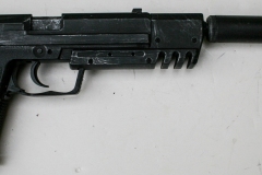 moviegunguy.com, movie prop handguns, semi-automatic, Replica HK 9mm with compensator and silencer.