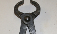 moviegunguy.com,  Instruments of Torture, Primitive Tool