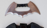Custom Bat Wing Blade, moviegunguy.com
