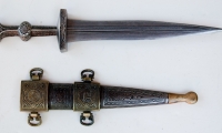 Roman Dagger, moviegunguy.com