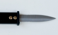 Gravity knife, moviegunguy.com