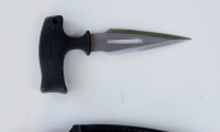 Push Dagger, moviegunguy.com