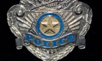 moviegunguy.com, prop police/SWAT gear, generic Police badge