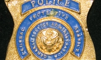moviegunguy.com, prop police/SWAT gear, Police special service badge