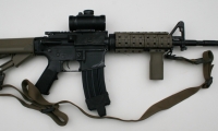 prop modern US military guns/gear, Replica M4 desert colors