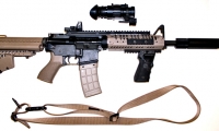 prop modern US military guns/gear, ar-15