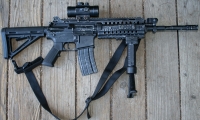 prop modern US military guns/gear, replica M4 with bipod and optic