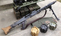 moviegunguy.com, movie prop machine guns, German MG-42