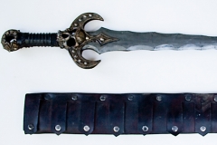 moviegunguy.com,  Medieval Weaponry and Armor, Fantasy Sword with sword