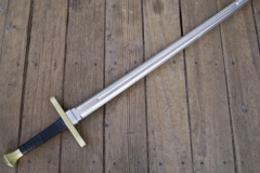 moviegunguy.com,  Medieval Weaponry and Armor, Replica Broadsword