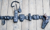 moviegunguy.com, movie prop police/SWAT gear, fully equipped police belt