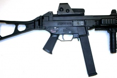 Non-firing replica Heckler & Koch UMP sub-machine gun