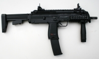 moviegunguy.com, movie prop submachine guns, replica H&K MP7