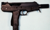 moviegunguy.com, movie prop submachine guns, replica Steyr SPP