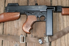 moviegunguy.com, movie prop submachine guns, Non-firing replica Thompson Sub-machine gun