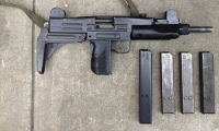 moviegunguy.com, movie prop submachine guns, UZI
