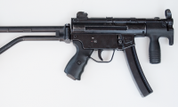 moviegunguy.com, movie prop police/SWAT gear, mp5k