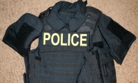 moviegunguy.com, movie prop police/SWAT gear, tactical police body armor