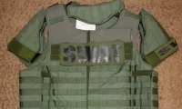 moviegunguy.com, movie prop police/SWAT gear, tactical swat body armor