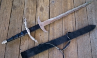 moviegunguy.com, Swords and Shields, Landsknecht Double-Handed Sword
