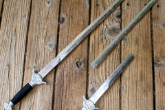 moviegunguy.com, Swords and Shields, Straight Sword with two halfs