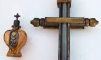 moviegunguy.com, Vampire Hunting Gear, Vampire Hunter's Cross and Holy Water Bottle