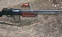 BAR ( Browning Automatic Rifle )
